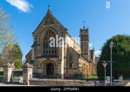 Die Pfarrkirche Saint Catharine in der hübschen Marktstadt Chipping Campden in Gloucestershire Stockfoto