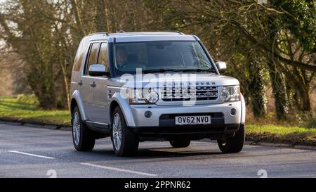 Stony Stratford, Bucks, Großbritannien - Februar 9. 2023. 2012 Silver Diesel Land Rover Discovery Stockfoto