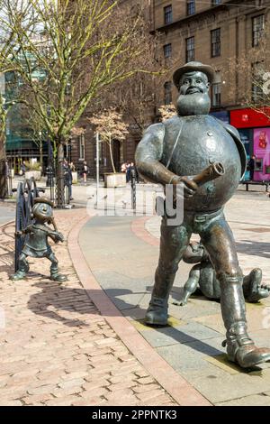 Statue von verzweifeltem Dan von Künstlern aus Angus, Tony und Susie Morrow, im Stadtzentrum von Dundee Stockfoto