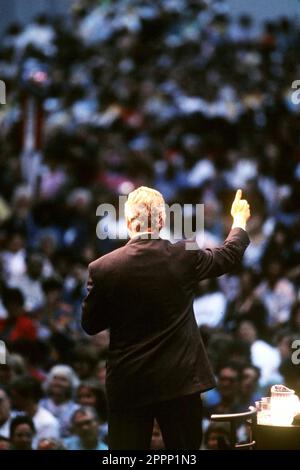 Presidnet William Clinton nimmt im Juli 1992 an der National Education Association Teil Foto von Dennis Brack bb88 Stockfoto