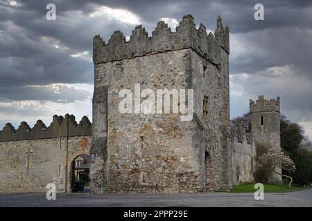 Howth Castle in der Nähe von Dublin, das in James Joyce's Finnegans Wake zu sehen war Stockfoto