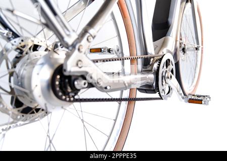 Nahaufnahme eines Fahrrads auf weißem Hintergrund Stockfoto