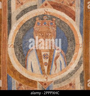 Antikes Fresko der lateinischen Tugendspen mit einer byzantinischen Prinzessin, Sæby, Seeland, Dänemark, April 6, 2023 Stockfoto