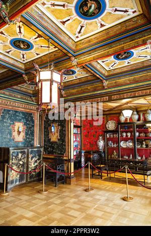 Interieur des opulenten chinesischen Raumes im orientalischen Stil im barocken königlichen Wilanow-Palast aus dem 17.. Jahrhundert, Warschau, Polen Stockfoto