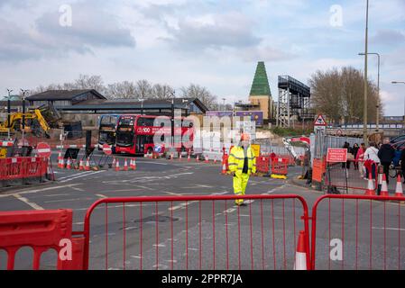 Die Unterführung der Botley Road ist am Bahnhof Oxford, Großbritannien, für 6 Monate geschlossen, damit die Umbauarbeiten des Bahnhofs fortgesetzt werden können. Stockfoto