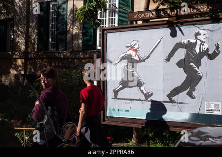 Rom, Italien. 24. April 2023. Wandbild des italienischen Straßenkünstlers Laika im Stadtteil Garbatella von Rom anlässlich des Befreiungstages vom Nazifaschismus (Kreditbild: © Matteo Nardone/Pacific Press via ZUMA Press Wire) NUR REDAKTIONELLE VERWENDUNG! Nicht für den kommerziellen GEBRAUCH! Stockfoto