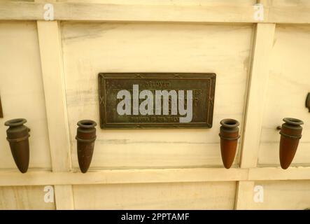 Los Angeles, Kalifornien, USA 20. April 2023 Schauspieler Michael Visaroff Grab im Beth Olam Mausoleum auf dem Hollywood Forever Cemetery am 20. April 2023 in Los Angeles, Kalifornien, USA. Foto: Barry King/Alamy Stock Photo Stockfoto
