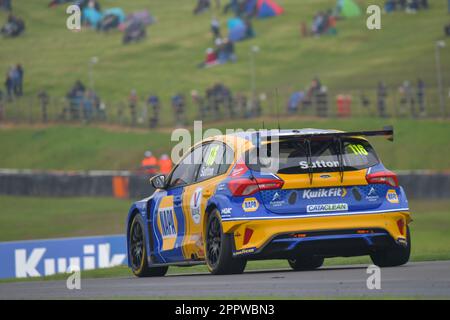 BTCC 2023, British Touring Car Championship, Donington Park Circuit, Ash Sutton, Nummer 116, Napa Racing UK Stockfoto