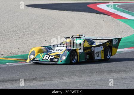 Scarperia, 2. April 2023: TOJ SC 206 Jahr 1977 in Aktion während des Mugello Classic 2023 auf dem Mugello Circuit in Italien. Stockfoto