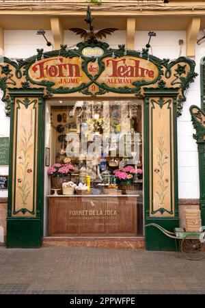 Palma, Mallorca, Spanien - 30. März 2023. Bester traditioneller Bäckerei Fornet de la Soca im historischen Zentrum von Palma de Mallorca, Spanien Stockfoto