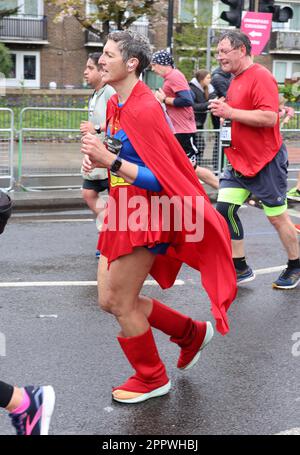 Bilder: London Marathon 2023 Bild von Gavin Rodgers/Pixel8000 Stockfoto