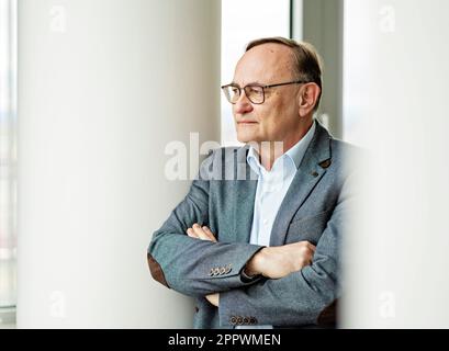 Eduard Palisek, Country CEO bei Siemens Czech Republic, posiert für Fotografen in Prag, Tschechische Republik, 13. März 2023. (CTK Photo/Martin Sterba) Stockfoto