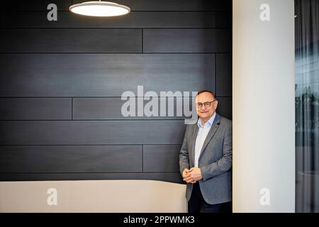 Eduard Palisek, Country CEO bei Siemens Czech Republic, posiert für Fotografen in Prag, Tschechische Republik, 13. März 2023. (CTK Photo/Martin Sterba) Stockfoto
