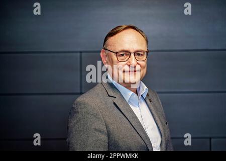 Eduard Palisek, Country CEO bei Siemens Czech Republic, posiert für Fotografen in Prag, Tschechische Republik, 13. März 2023. (CTK Photo/Martin Sterba) Stockfoto