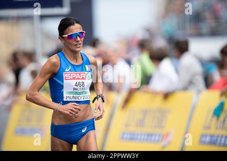 Anna Incerti nimmt am Marathon der europäischen Leichtathletikmeisterschaft 2022 in München Teil. Stockfoto