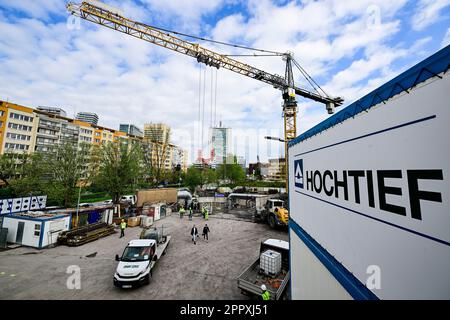 Prag, Tschechische Republik. 25. April 2023. Tunneltour und Informationszentrum der ersten U-Bahn-Station D anlässlich des ersten Jahrestags des Baubeginns, 25. April 2023, Prag. Kredit: Roman Vondrous/CTK Photo/Alamy Live News Stockfoto