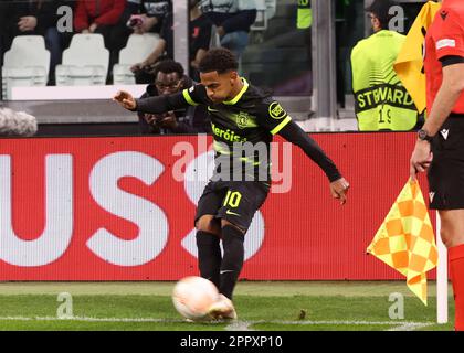 Turin, Italien. 13. April 2023. Marcus Edwards von Sporting Portugal während der UEFA Europa League, Viertelfinale, 1.-Bein-Fußballspiel zwischen Juventus Turin und Sporting Portugal am 13. April 2023 im Allianz-Stadion in Turin, Italien - Foto Jean Catuffe/DPPI Credit: DPPI Media/Alamy Live News Stockfoto