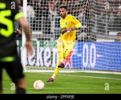 Turin, Italien. 13. April 2023. Sportlicher portugiesischer Torwart Antonio Adan während der UEFA Europa League, Viertelfinale, 1.-teiliges Fußballspiel zwischen Juventus Turin und Sporting Portugal am 13. April 2023 im Allianz-Stadion in Turin, Italien - Foto Jean Catuffe/DPPI Credit: DPPI Media/Alamy Live News Stockfoto