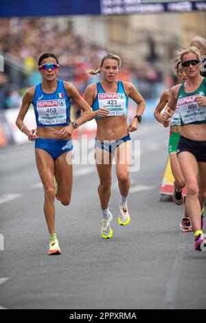 Anna Incerti nimmt am Marathon der europäischen Leichtathletikmeisterschaft 2022 in München Teil. Stockfoto