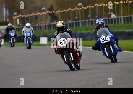 Michael Russell, Norton Manx Commando, Jeffrey Vermeulen, Nurish Weslake, Hailwood Trophy mit der Sheene Trophy, zwei 7-Runden-Rennen über die weeke Stockfoto
