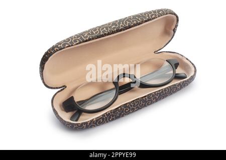Studioaufnahme einer Brille mit herausgeschnittener Tasche vor weißem Hintergrund - John Gollop Stockfoto