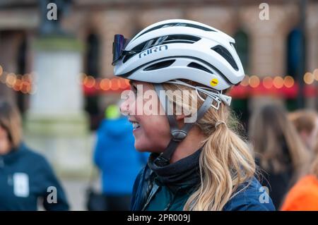 Glasgow, Schottland, Großbritannien. 25. April 2023. Katie Kookaburra bei einer Veranstaltung am George Square, die 100 Tage bis zum Beginn der UCI-Radweltmeisterschaft stattfindet. Kredit: Skully/Alamy Live News Stockfoto