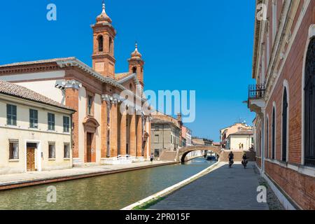 Fahrradtour am rechten Ufer des Flusses Po: Comacchio Stockfoto