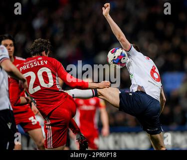 Blackburn, Großbritannien. 19. April 2023. George Johnston #6 von Bolton Wanderers Handball während des Sky Bet Championship Spiels Blackburn Rovers vs Coventry City in Ewood Park, Blackburn, Großbritannien, 19. April 2023 (Foto von Ben Roberts/News Images) in Blackburn, Großbritannien, am 4./19. April 2023. (Foto: Ben Roberts/News Images/Sipa USA) Guthaben: SIPA USA/Alamy Live News Stockfoto