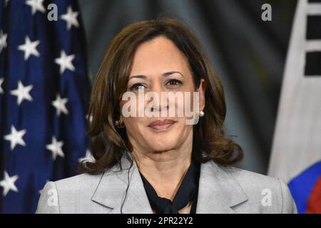 Greenbelt, Usa. 25. April 2023. Der Vizepräsident der Vereinigten Staaten Kamala Harris spricht auf einer Pressekonferenz in Greenbelt. (Foto: Kyle Mazza/SOPA Images/Sipa USA) Guthaben: SIPA USA/Alamy Live News Stockfoto