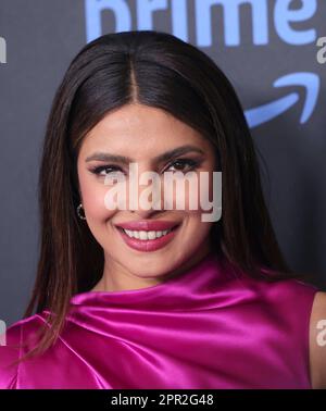 Culver City, Usa. 25. April 2023. Priyanka Chopra Jonas nimmt am Dienstag, den 25. April 2023, an der Premiere der TV-Serie „Citadel“ von Prime Video im Culver Theater Teil. Storyline: Die globale Spionageagentur Citadel ist gefallen, und die Erinnerungen ihrer Agenten wurden gelöscht. Jetzt erhebt sich das mächtige Syndikat Manticore in der Leere. Können sich die Zitadellen-Agenten an ihre Vergangenheit erinnern und die Kraft aufbringen, sich zu wehren? Foto: Greg Grudt/UPI Credit: UPI/Alamy Live News Stockfoto