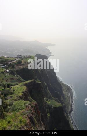 Blick von den Klippen Cabo Girao auf Madeira Stockfoto