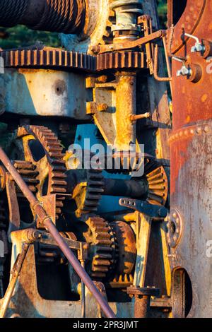 Getriebe auf altem Kran, Oamaru, Nord-Otago, Südinsel, Neuseeland Stockfoto