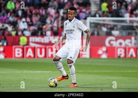 Girona, Spanien - 25. April 2023, Eder Militao von Real Madrid während des spanischen Fußballspiels La Liga zwischen dem FC Girona und Real Madrid am 25. April 2023 im Montilivi-Stadion in Girona, Spanien - Foto: Irina R Hipolito/DPPI/LiveMedia Stockfoto