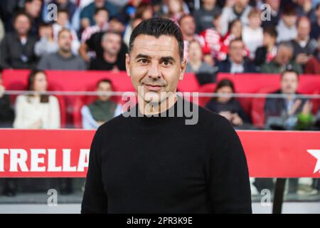 Girona, Spanien - 25. April 2023, Miguel Angel Sanchez „Michel“, Cheftrainer des FC Girona während der spanischen Meisterschaft La Liga zwischen dem FC Girona und Real Madrid am 25. April 2023 im Stadion Montilivi in Girona, Spanien - Foto: Irina R Hipolito/DPPI/LiveMedia Stockfoto