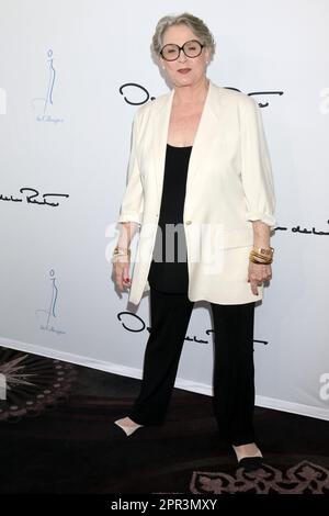 24. April 2023, Beverly Hills, CA, USA: LOS ANGELES - 25. April: Sharon Gless bei den Kollegen Spring Luncheon 2023 im Beverly Hilton Hotel am 25. April 2023 in Beverly Hills, CA (Kreditbild: © Kay Blake/ZUMA Press Wire) NUR REDAKTIONELLE VERWENDUNG! Nicht für den kommerziellen GEBRAUCH! Stockfoto