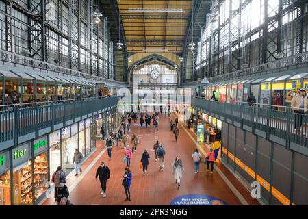 Wandelhalle, Hauptbahnhof, Hamburg, Deutschland Stockfoto