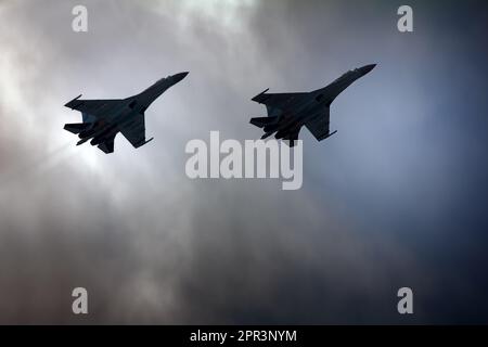 Sankt Petersburg, Russland - 9. Mai 2017: Das russische Militärflugzeug MiG-25 (NATO: Foxbat) ist ein Überschallflugzeug, das sowjetische Höhenflugzeuge ist Stockfoto