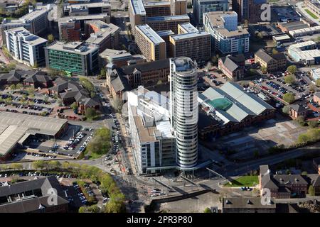 Blick aus der Vogelperspektive auf den Turmblock Bridgewater Place, Holbeck, Leeds, West Yorkshire Stockfoto