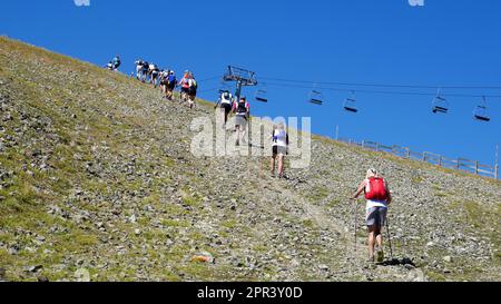 Ultra Tour 4 des Massifs. Trail-Running-Marathon UT4M. Rasen Sie durch die Berge um Grenoble, Frankreich. Vvbvanbree Fotografie Stockfoto