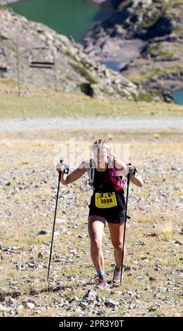 Ultra Tour 4 des Massifs. Trail-Running-Marathon UT4M. Rasen Sie durch die Berge um Grenoble, Frankreich. Vvbvanbree Fotografie Stockfoto