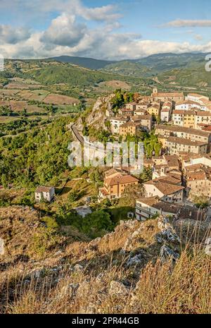 Bergdorf Pennabilli in der Region Emilia-Romagna, Italien Stockfoto