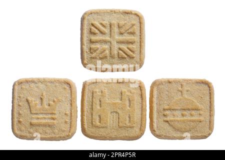 Alle Butter Shortbread Kekse zur Erinnerung an die Krönung von König Karl III. 2023 von M&S isoliert auf weißem Hintergrund Stockfoto