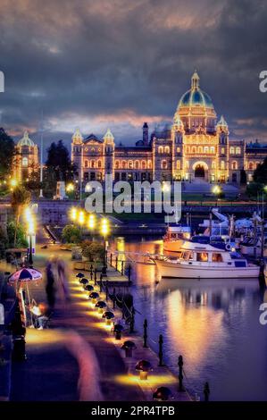 Abenddämmerung im Parlamentsgebäude in Victoria, British Columbia. Stockfoto