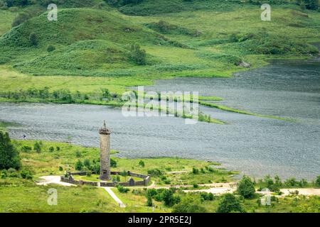 Das Glenfinnan Monument und Loch Shiel in North West Highlands, Schottland, Großbritannien Stockfoto