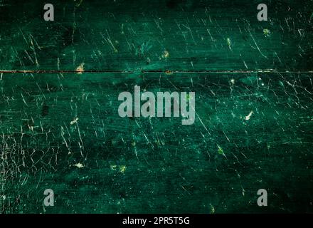 Schäbige Holzwand mit Kratzern Stockfoto