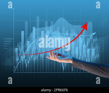 Holographische Grafik mit wachsenden Indikatoren und Frauenhand. Konzept für das Geschäftswachstum Stockfoto