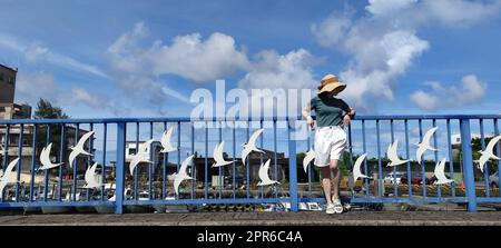 Gelegen im Gongliao District und Miri Longdong Bay, umgeben von Bergen auf drei Seiten und nur mit Blick auf das Meer im Nordosten, um eine natürliche kleine Bucht zu bilden, New Taipei City, Taiwan Stockfoto