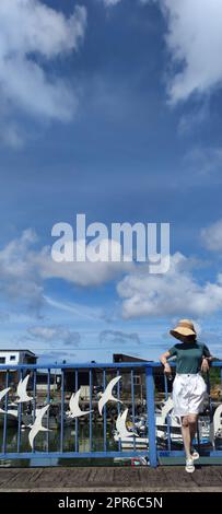 Gelegen im Gongliao District und Miri Longdong Bay, umgeben von Bergen auf drei Seiten und nur mit Blick auf das Meer im Nordosten, um eine natürliche kleine Bucht zu bilden, New Taipei City, Taiwan Stockfoto