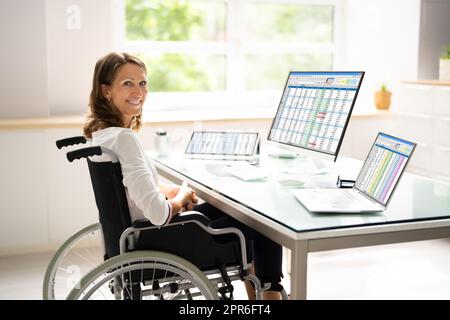 Medizinische Codierungstabelle auf PC Stockfoto