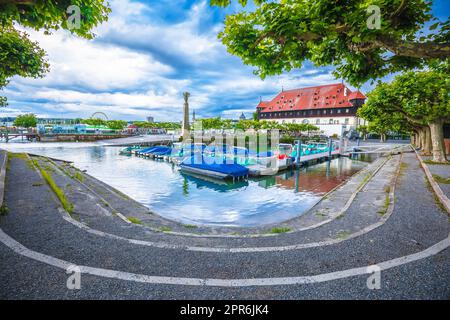 Die Stadt Konstanz am Bodensee bietet einen malerischen Blick auf das Wasser Stockfoto